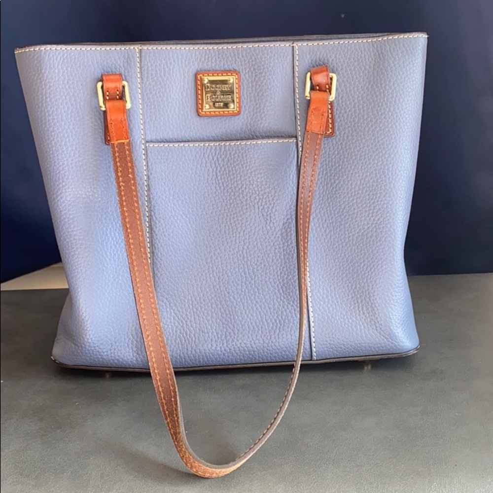 Dooney & Bourke purse